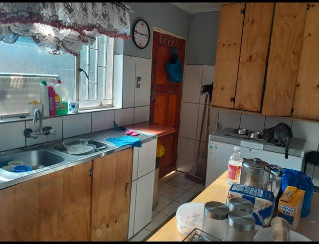 2 BEDROOM HOUSE FOR SALE IN BO-DORP